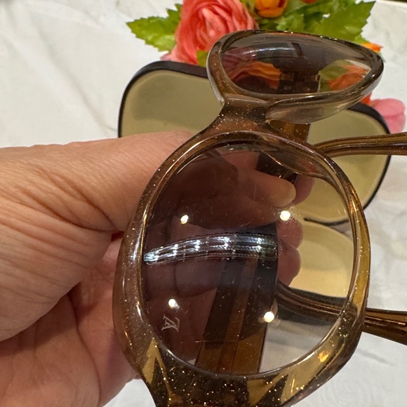Authentic Louis Vuitton Gold and Brown Glasses main image 13
